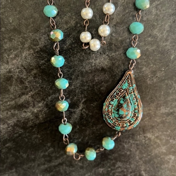 Turquoise Necklace - Picture 2 of 3